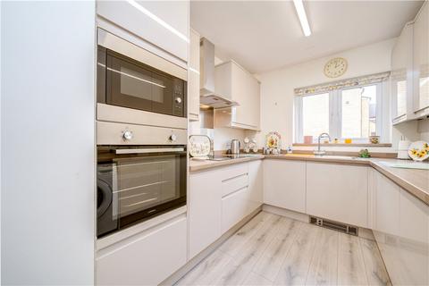 5 Millgarth Court, Collingham, Wetherby, LS22 5JZ