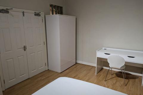 3 bedroom apartment to rent, Peel Street, Nottingham, NG1 4GN