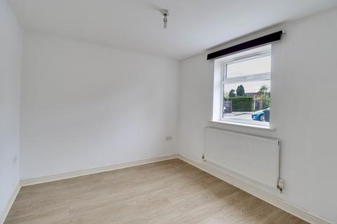 2 bedroom ground floor flat for sale, High Street, Leicester LE9