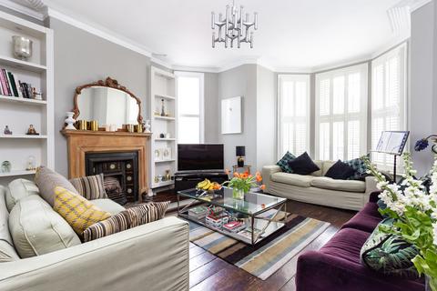 4 bedroom ground floor flat for sale - Holmbury View, London, E5