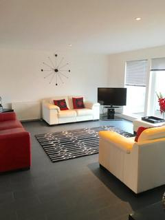 3 bedroom flat to rent, Portland Street, City Centre, Aberdeen, AB11