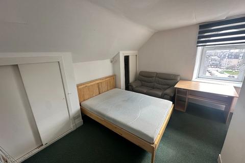 3 bedroom flat to rent - Richmond Street, Rosemount, Aberdeen, AB25