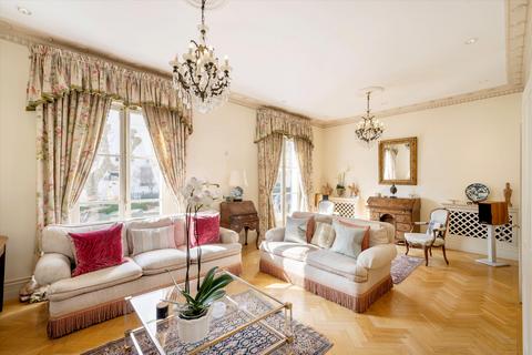 4 bedroom end of terrace house for sale, Pelham Place, London, SW7