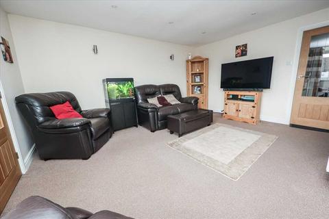 3 bedroom bungalow for sale, Eastfield, Sturton By Stow