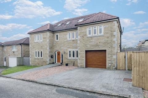 5 bedroom detached house for sale, Halifax Road, Hightown, Liversedge, WF15