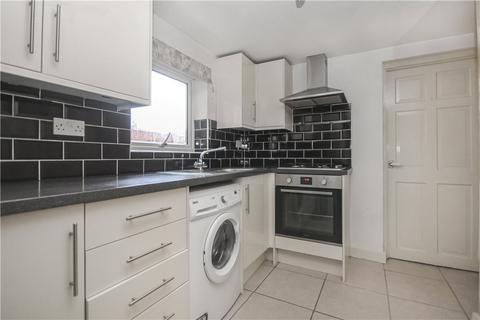 2 bedroom terraced house to rent - Manor Road, Mitcham, CR4