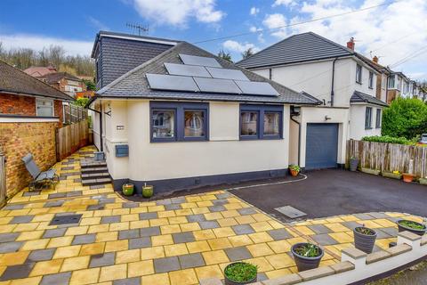 3 bedroom detached house for sale - Mackie Avenue, Patcham, East Sussex