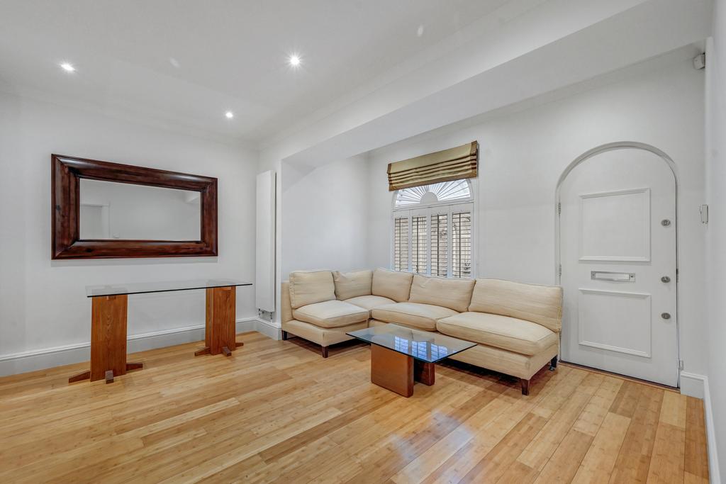 Apartment in London - View 3