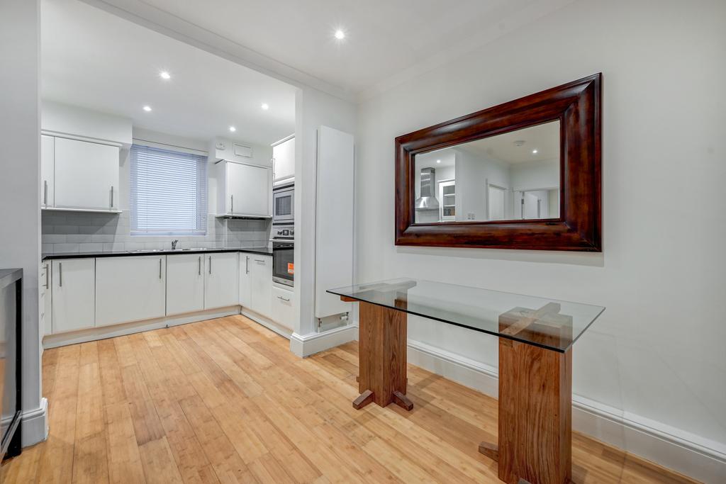 Apartment in London - View 4