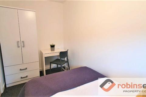 2 bedroom terraced house to rent, Peregrine Close, Lenton, Nottingham, NG7 2DY