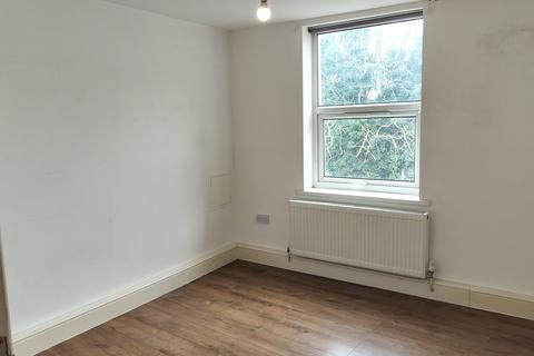 4 bedroom flat for sale, Homerton High Street, E9