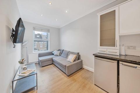 3 bedroom flat for sale, Khama Road, Tooting