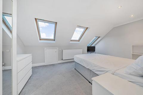 3 bedroom flat for sale, Khama Road, Tooting