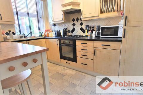 2 bedroom ground floor flat to rent, Peel Street, Nottingham, NG1 4GN