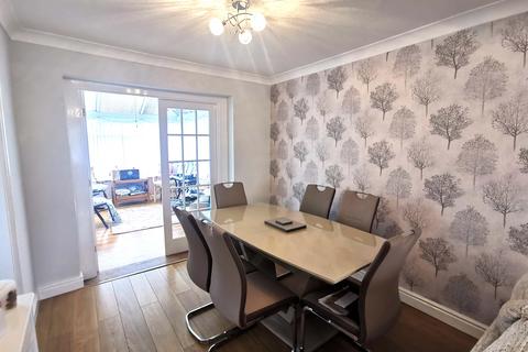 5 Long Close, Leyland, PR26 7AB