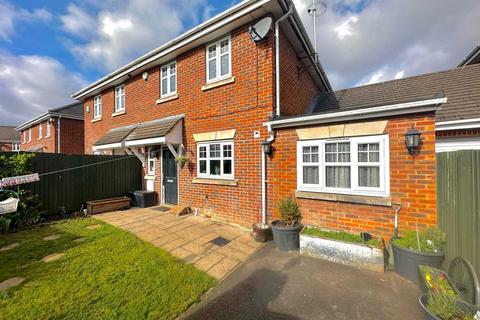 3 bedroom semi-detached house for sale - French`s Gate, Dunstable LU6