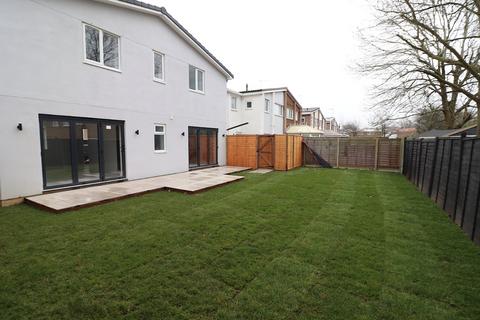 3 bedroom detached house for sale, Valley Way, Stevenage, Hertfordshire, SG2