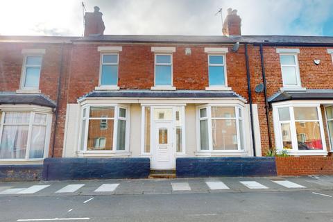 3 bedroom terraced house for sale - Bolingbroke Street, South Shields, Tyne and Wear, NE33 2SS