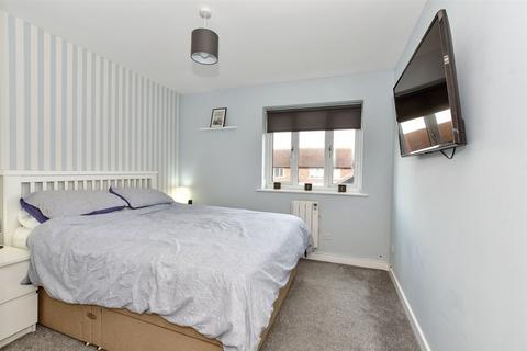 2 bedroom flat for sale, Copperfields, Laindon, Basildon, Essex