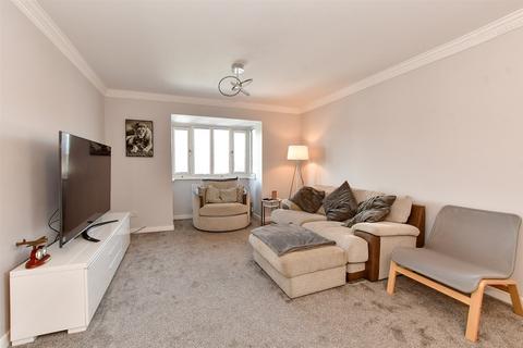 2 bedroom flat for sale, Copperfields, Laindon, Basildon, Essex