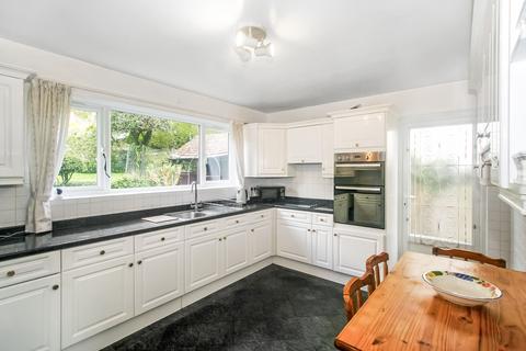 22a Woodcote Valley Road, Purley, CR8 3AJ