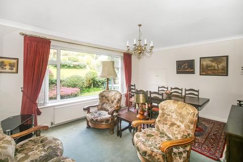 22a Woodcote Valley Road, Purley, CR8 3AJ