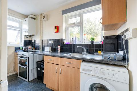 3 bedroom end of terrace house for sale - Beecheno Road, Norwich
