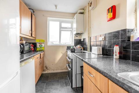3 bedroom end of terrace house for sale - Beecheno Road, Norwich