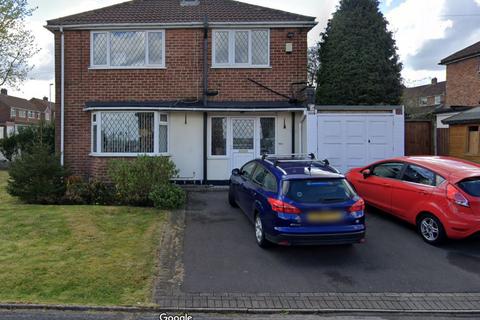 3 bedroom semi-detached house to rent, Yewtree Road, Sutton Coldfield