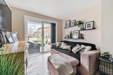 62 Dib Lane, Leeds, LS8 3HF