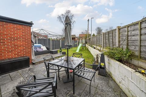 62 Dib Lane, Leeds, LS8 3HF