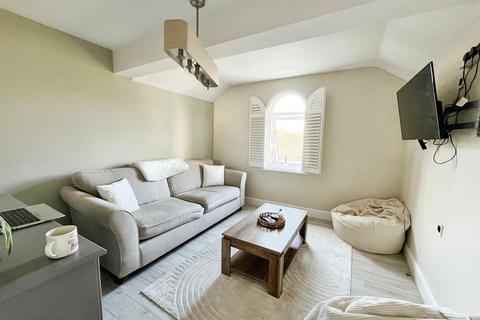 2 bedroom flat for sale, Beech Court, 8A The Beeches, West Didsbury, Manchester, M20