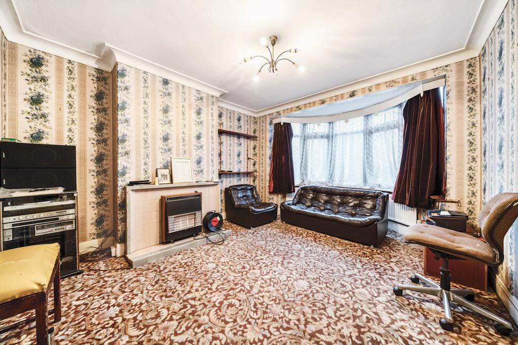 St Martins View, Leeds LS7 3 bed semidetached house £260,000