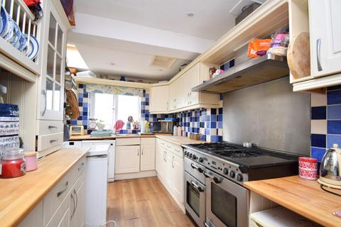 3 bedroom terraced house for sale, Penrose Road, Falmouth TR11