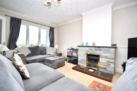 71 Carne View Road, Probus, Truro, TR2 4TR