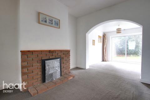 3 bedroom semi-detached house to rent, Beacon Road, Loughborough