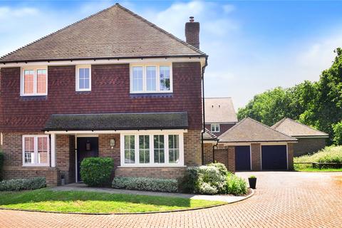 5 Ardingly Lane, East Grinstead, RH19 1RU