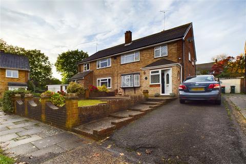 4 bedroom semi-detached house for sale - Lambourne Close, Furnace Green, Crawley, West Sussex, RH10