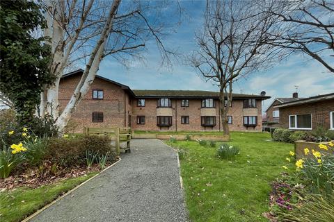 1 bedroom apartment for sale, Belloc Close, Pound Hill, Crawley, West Sussex, RH10