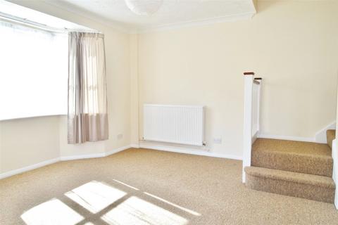 18 Alberta Drive, Smallfield, Horley, RH6 9QU