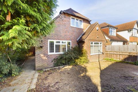 4 bedroom detached house for sale, Moat Road, East Grinstead RH19