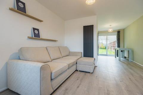 16 Burghley Drive, West Bromwich, B71 3LX