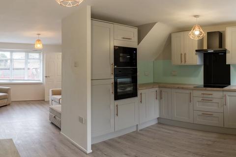 16 Burghley Drive, West Bromwich, B71 3LX