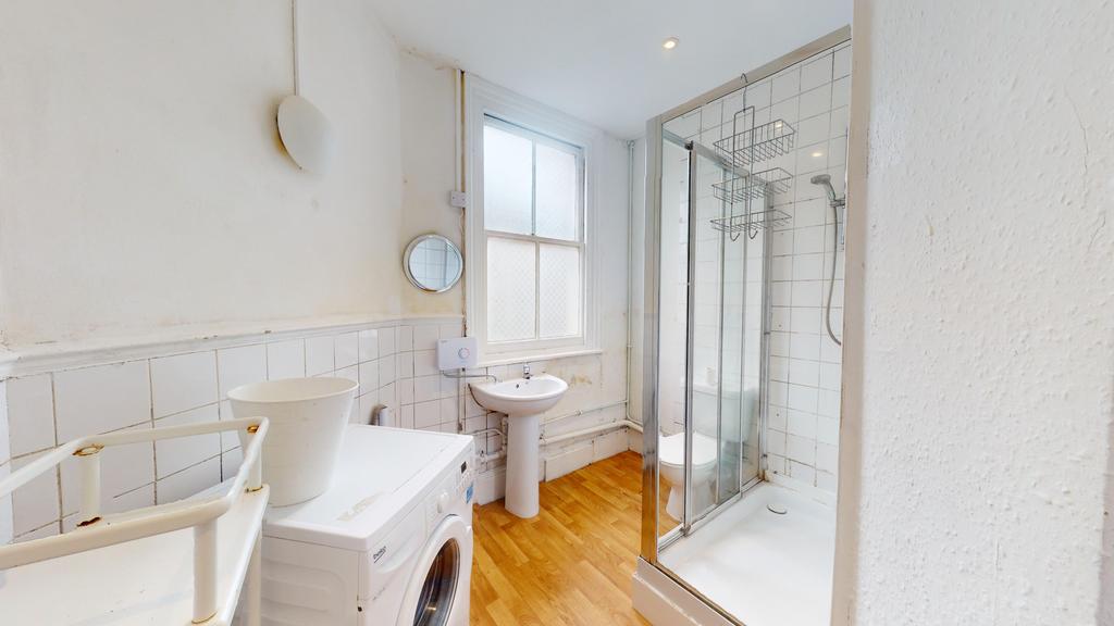 Apartment in Brighton - View 3