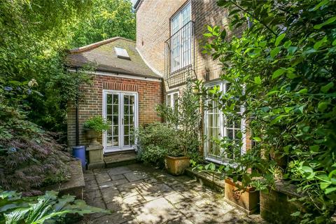 9 Albion Place, Winchester, SO23 8AX