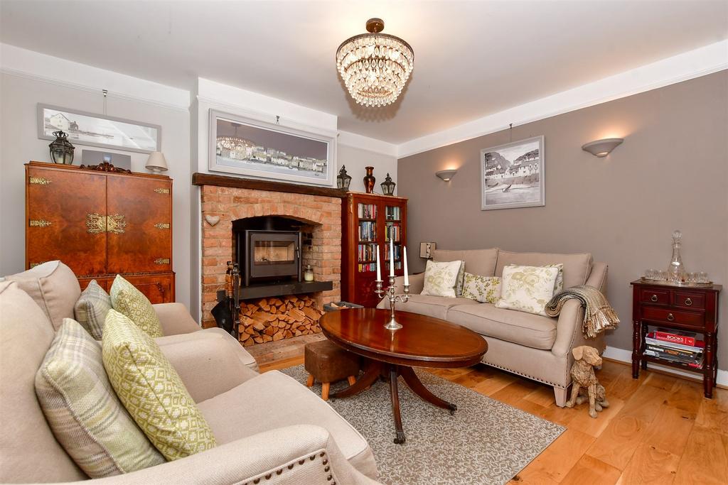 Dining Area (Seller Uses As A Sitting Area)