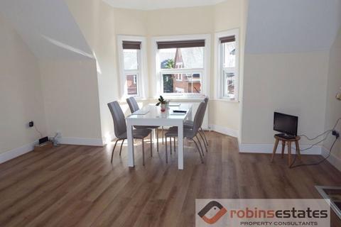 2 bedroom apartment to rent, Fishpond Drive, Nottingham, NG7 1DG