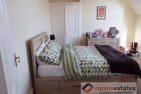 2 bedroom apartment to rent, Fishpond Drive, Nottingham, NG7 1DG