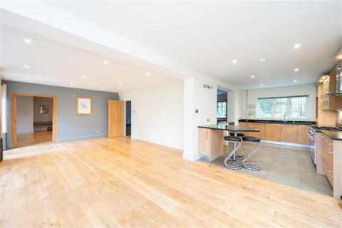 undefined, Forest Grange, Horsham, RH13