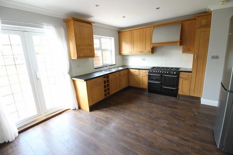 3 bedroom semi-detached house for sale, Colborne Way, Worcester Park KT4
